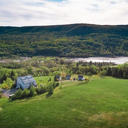Chanterelle Inn & Cottages Baddeck Inlet Екстериор снимка