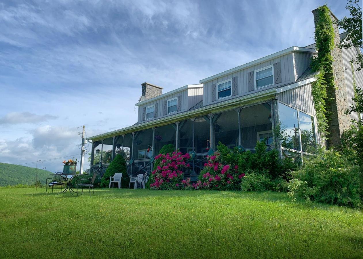 Chanterelle Inn & Cottages Baddeck Inlet Екстериор снимка