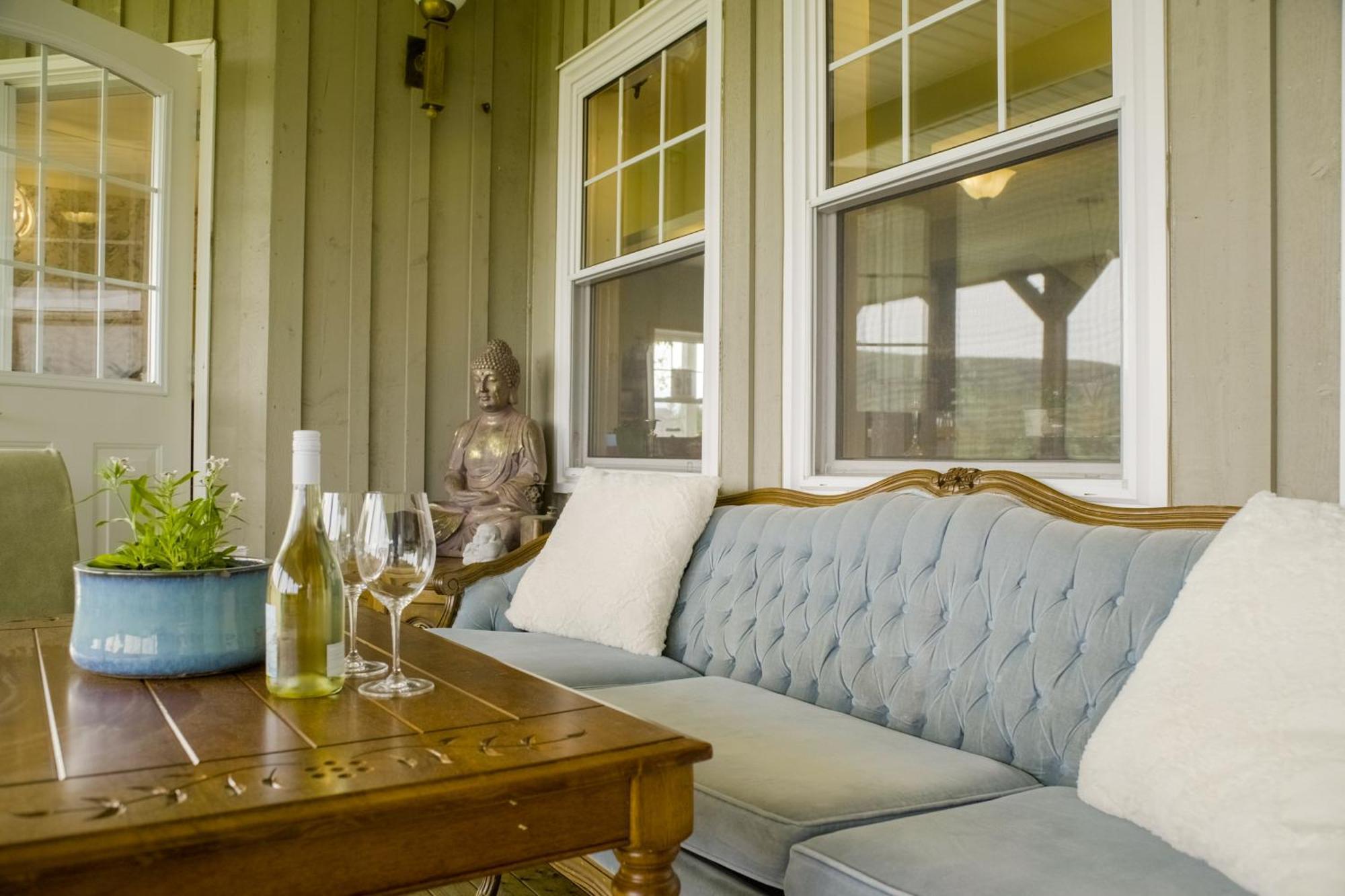 Chanterelle Inn & Cottages Baddeck Inlet Екстериор снимка