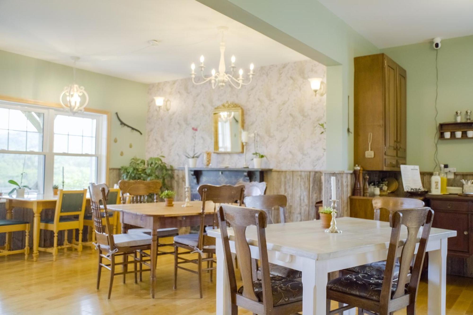 Chanterelle Inn & Cottages Baddeck Inlet Екстериор снимка
