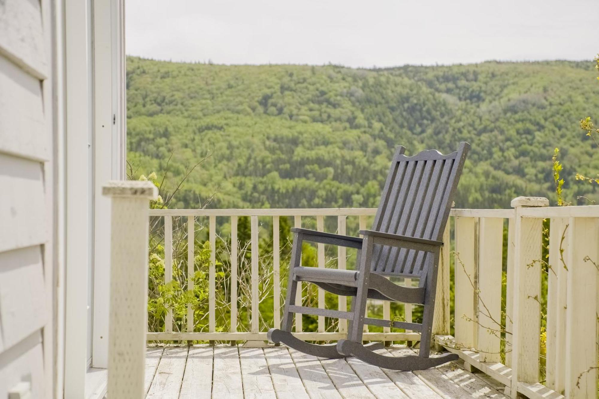 Chanterelle Inn & Cottages Baddeck Inlet Екстериор снимка