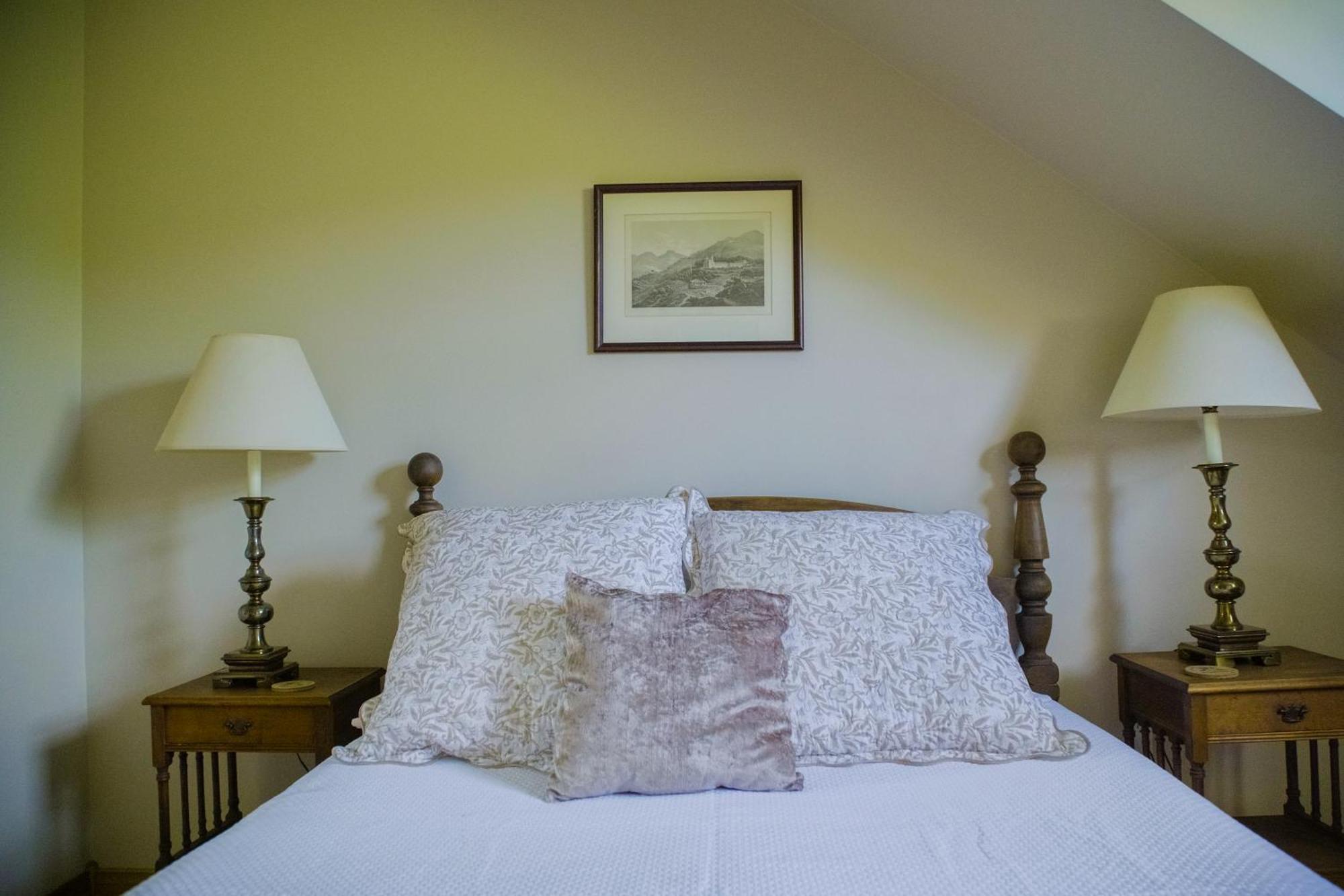 Chanterelle Inn & Cottages Baddeck Inlet Екстериор снимка