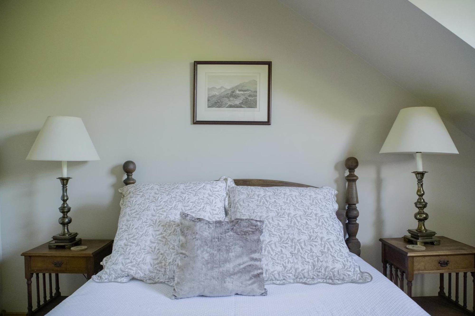 Chanterelle Inn & Cottages Baddeck Inlet Екстериор снимка